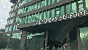 Üsküdar Belediyesi Tabelasına T.C. Ekledi