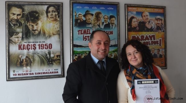 Nergis Dünya Yeni Filmi İçin El Sıkıştı