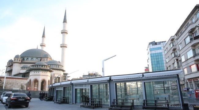 Taksim'deki çiçekçiler yeni yerlerinde 