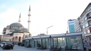 Taksim'deki çiçekçiler yeni yerlerinde 