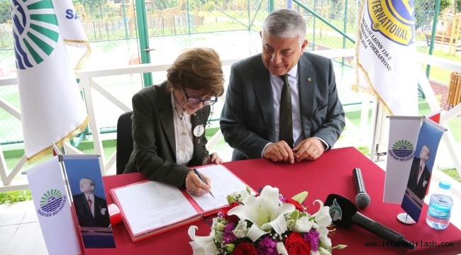 Sosyal Yaşam Merkezi'nde Devir Teslim Töreni 