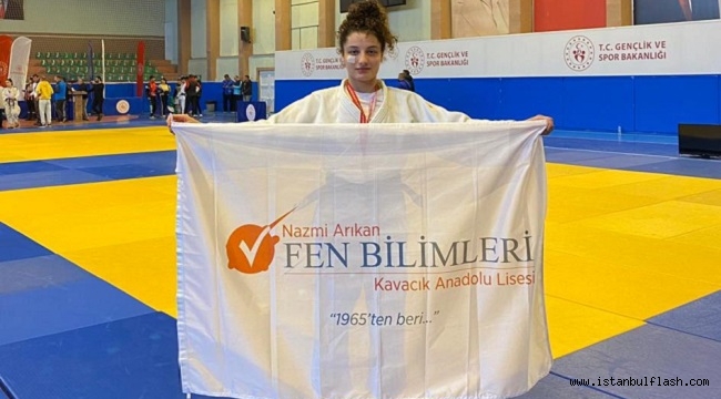 OKUL SPORLARINDAN BİR ŞAMPİYONLUK HABERİ DAHA VAR