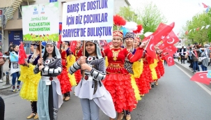 ÇOCUKLAR SARIYER'DE BARIŞ İÇİN YÜRÜYECEK