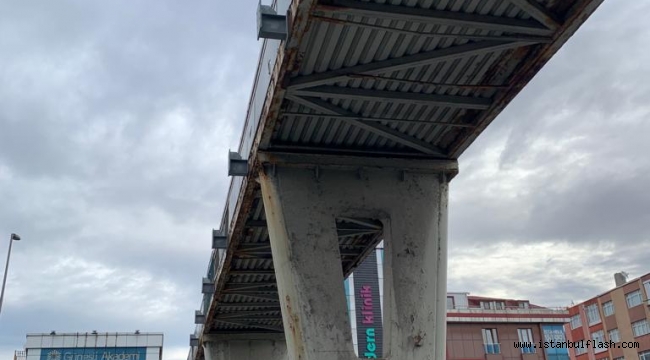 AVCILAR ŞÜKRÜBEY METROBÜS ÜST GEÇİDİ YENİLENİYOR