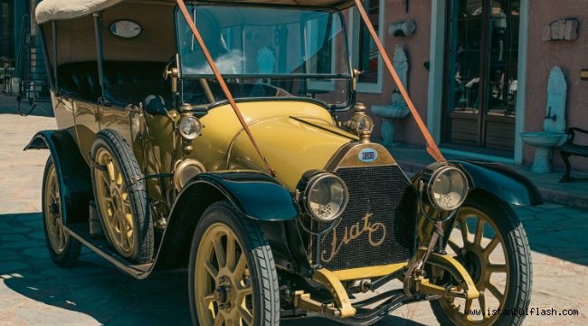 ATATÜRK'ÜN ÇANAKKALE SAVAŞINDA KULLANDIĞI OTOMOBİL RAHMİ KOÇ MÜZESİ'NDE 