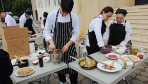 BEYKOZLU ÖĞRENCİLER YEMEK YARIŞMASINDA HÜNERLEİRNİ SERGİLEDİ