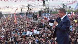 Davutoğlu, İstanbul'dan Beştepe'ye seslendi: "Bunlar ejder meyvesiyle beslenip, halka soğanı çok görürler"