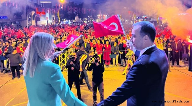 SİLİVRİ 19 MAYIS'TA KIRMIZI BEYAZA BÜRÜNDÜ