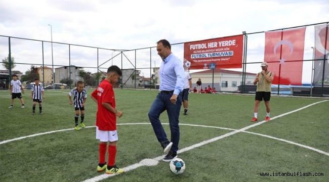 GÜMÜŞYAKA SPOR TESİSLERİ FUTBOL TURNUVASI İLE AÇILDI