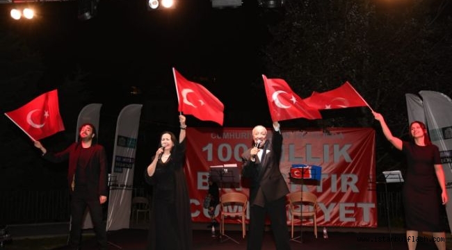 BEŞİKTAŞ BELEDİYESİ '100 YILLIK BİR AŞKTIR CUMHURİYET' KONSERİ DÜZENLEDİ!