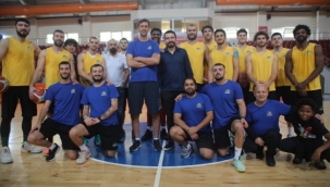 HAREMSPOR BASKET TAKIMI TBL 1. LİG'DE DİKKAT ÇEKİYOR