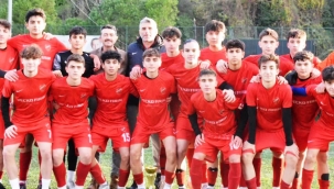 PAŞABAHÇE U16 TAKIMI İLE ŞAMPİYONLUK SEVİNCİ YAŞADI