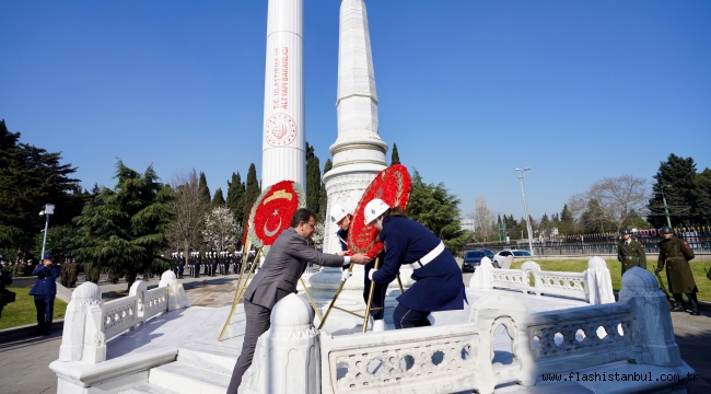 ÇANAKKALE ŞEHİTLERİ İSTANBUL'DA ANILDI