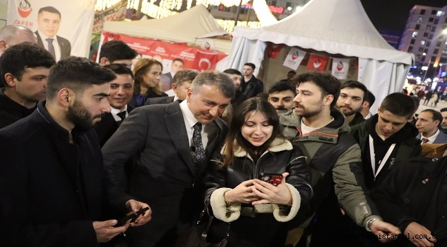 KARAMAHMUTOĞLU ÜSKÜDAR VE BAĞCILAR'DA SEÇİM ÇALIŞMASI YAPTI