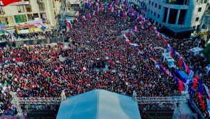 MALTEPE 'CUMHURİYET MEYDANI'NA KAVUŞTU