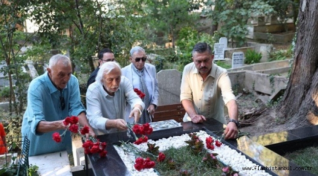 HALDUN DORMEN, MÜJDAT GEZEN VE MUSTAFA ALABORA SAHNEDE İSMET AY'I ANDI