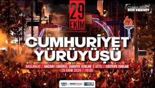 KADIKÖY'DE BÜYÜK CUMHURİYET YÜRÜYÜŞÜ