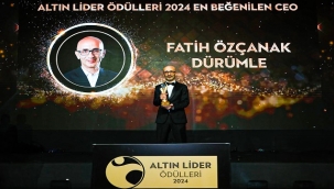 DÜRÜMLE CEO'SU fATİH ÖZÇANAK'A "ALTIN LİDER ÖDÜLÜ"