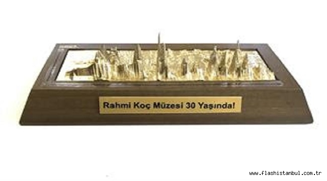 RAHMİ KOÇ MÜZESİ KOLEKSİYONU YENİ OBJELERLE BÜYÜYOR