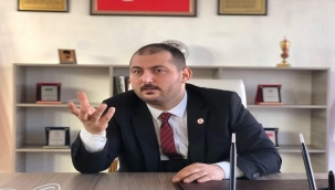 AHMET SEVİM: ""SİYASETTEKİ EN BÜYÜK YANLIŞ: SİSTEMİ GÖRMEZDEN GELİP ADAM ÜZERİNE OYNAMAK"