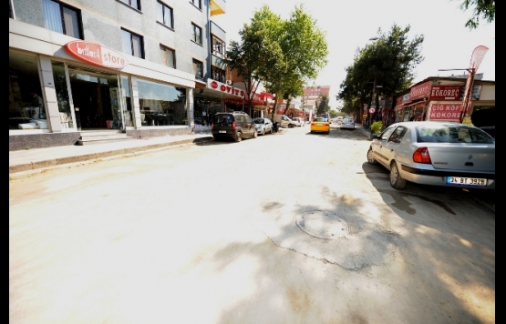 Otağtepe Caddesinde Asfaltlama Çalışmaları Başladı