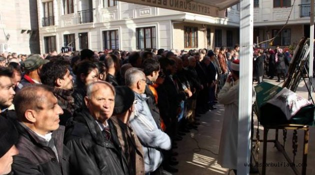 BAYAN MUHTAR YARDIMCISI, TÜLAY GENÇTÜRK ANNESİNİ EBEDİYETE YOLCU ETTİ!...