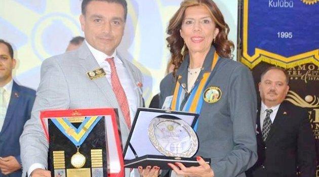  Büyükçekmece Rotary Kulübü devir teslim törenini gerçekleştirdi