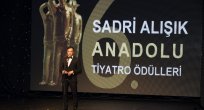 "7.SADRİ ALIŞIK ANADOLU TİYATRO OYUNCU ÖDÜLLERİ'' ADAYLARI BELLİ OLDU…