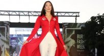 Bursa Fashion Week 2019'da Tasarımcı Leyla Uluk Defilesi Ayakta Alkışlandı